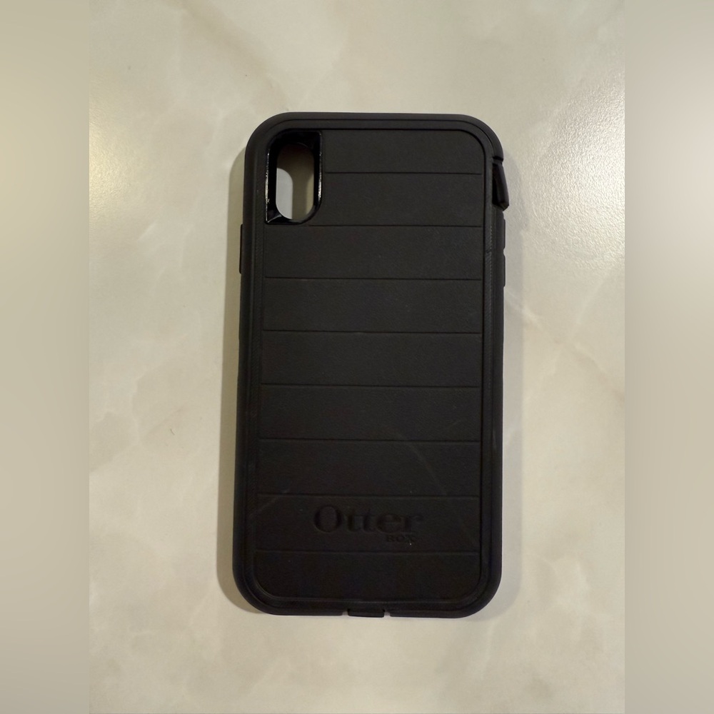 iPhone XS Max - OtterBox Defender Pro